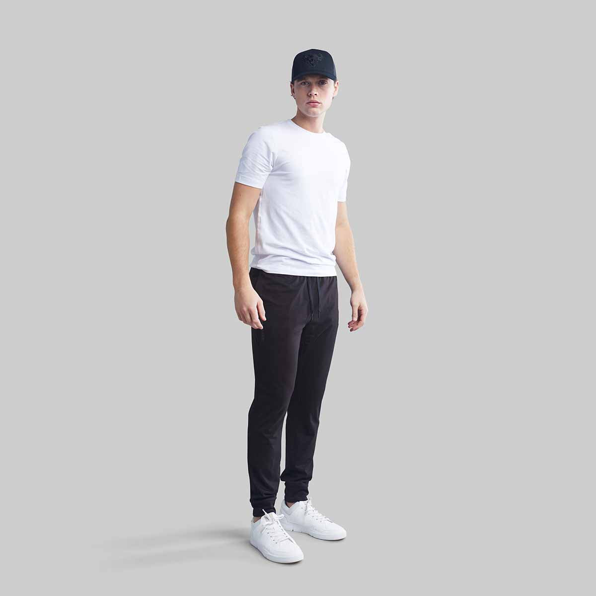 BLACK PERFORMANCE FLEECE JOGGERS